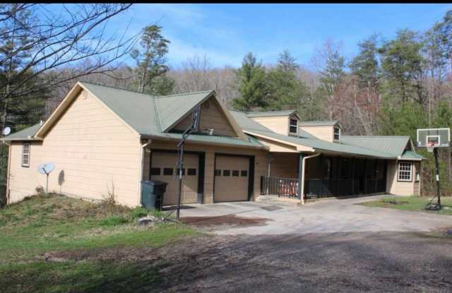 655 Sunset Drive photos photos
