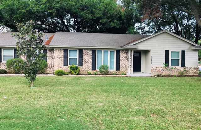 14404 Southern Pines Drive - 14404 Southern Pines Drive, Farmers Branch, TX 75234