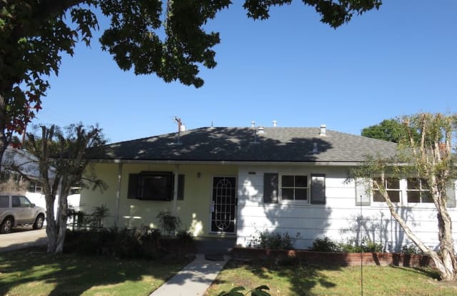 2372 Heather Ave - 2372 Heather Ave, Long Beach, CA 90815