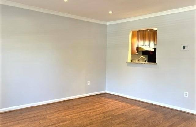 10903 TUCKERMAN HILL Lane Gallery 3