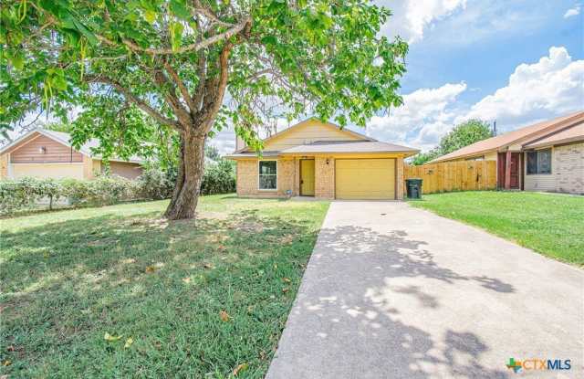2210 Carousel Drive photos photos