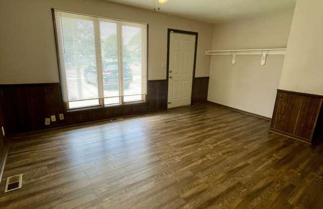 2309 South Norwood Avenue - B Gallery 2