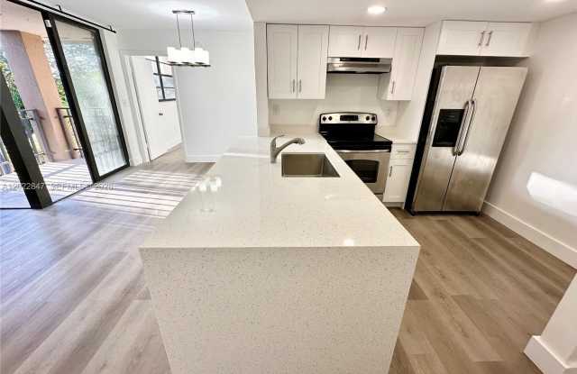 3561 SW 117 Ave photos photos