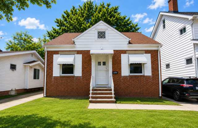 Move-In Ready 3BR Home in Desirable Euclid Location photos photos