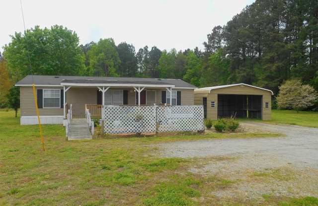 Adorable 3 Bedroom 2 Bath Trailer Home. Located in Stanley - 1347 Dartwood Lane, Lowesville, NC 28164
