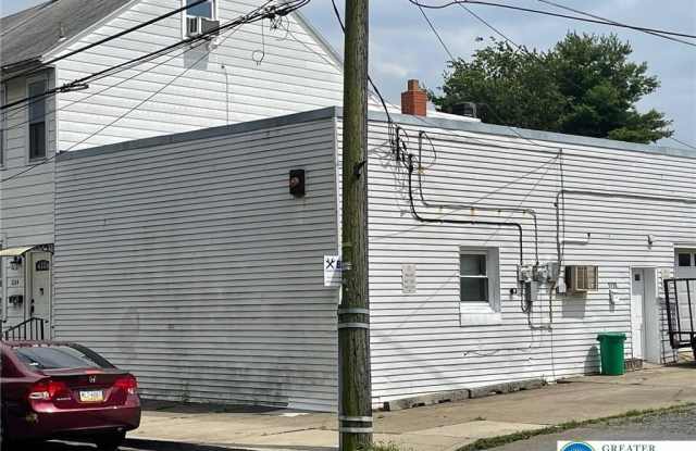 1116 W Liberty Street Gallery 1