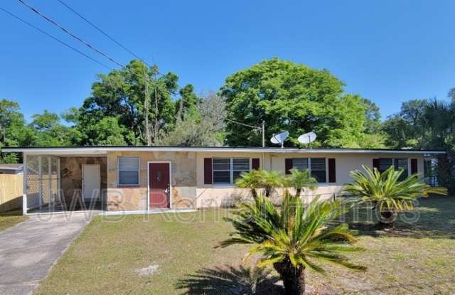 7833 Eaton Ave photos photos