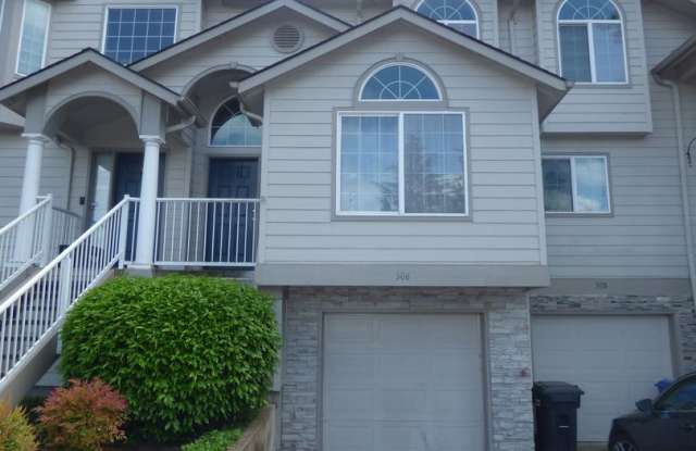 3 Bed Lakeside Townhouse in Gated Community photos photos