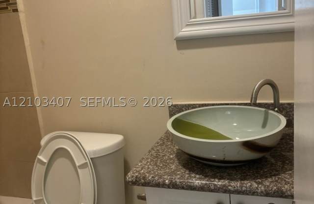 5658 W 25th Ct Gallery 1