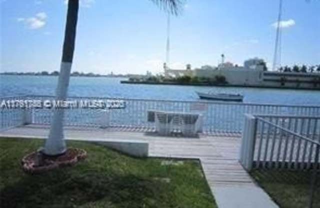 7909 East Dr photos photos