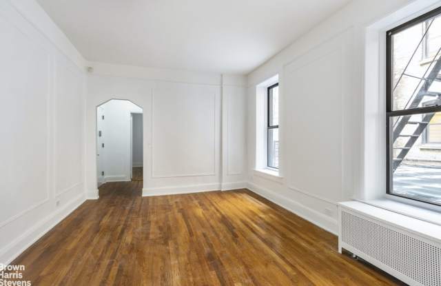 60 W 76TH Street Gallery 3