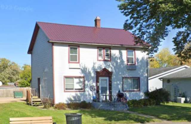 821 Broadway Ave photos photos