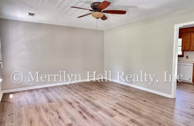 103 Riverwalk Court Gallery 4
