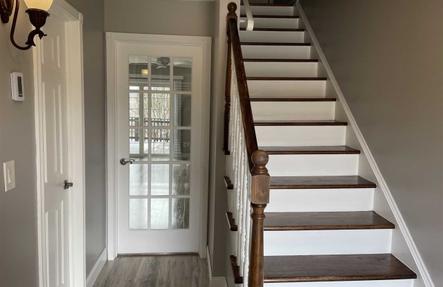 1 MILLHOLLAND DRIVE - 1 Millholland Drive, Dutchess County, NY 12524