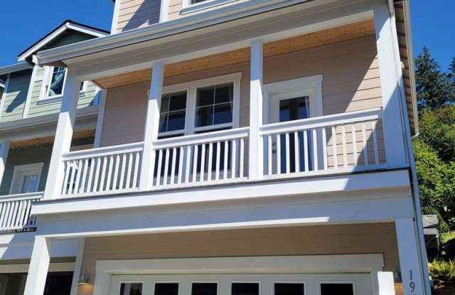 2 Bedroom Townhome in Beautiful Poulsbo Place - 19542 Scoter Lane Northeast, Poulsbo, WA 98370