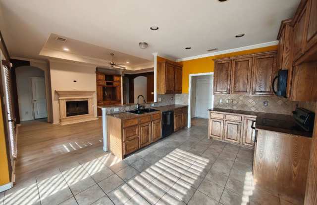 10625 Braewood Drive Gallery 4
