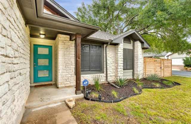Updated 4-Bedroom Home in Buckingham Estates photos photos