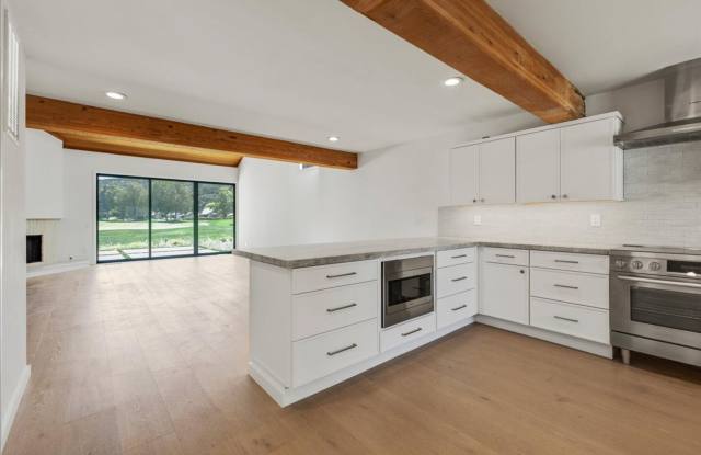 Renovated 3 Bed, 3.5 Bath Carmel Valley Ranch Stand Alone Unit Gallery 3