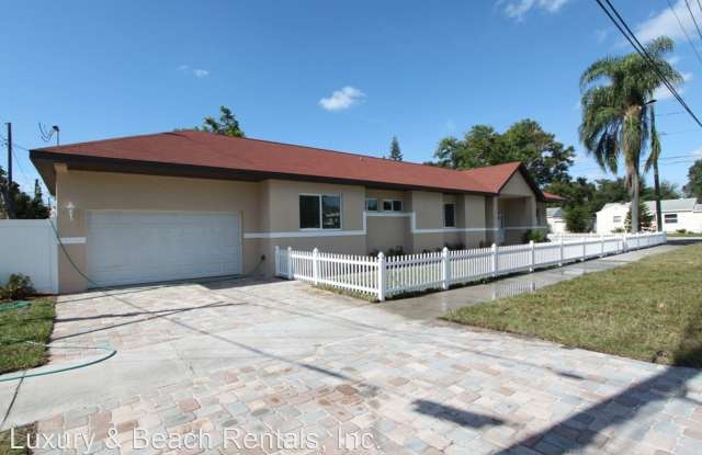 3560 54th Ave N - 3560 54th Avenue North, Lealman, FL 33714
