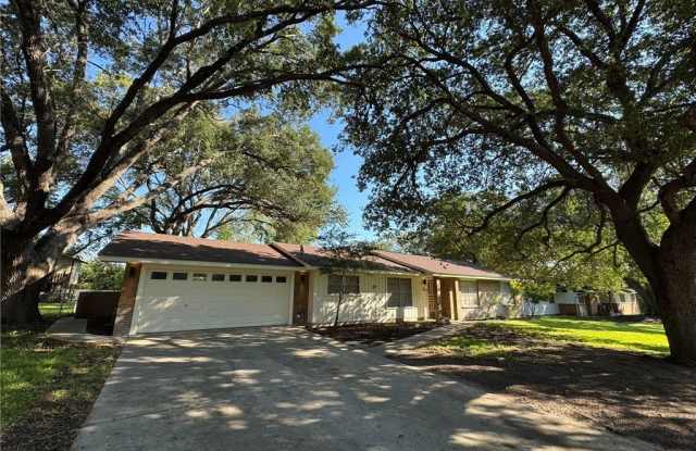 1464 Robin Lane Gallery 1