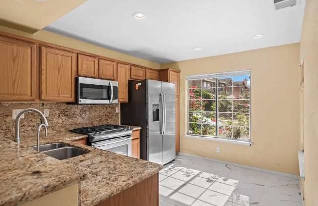 38802 Litchfield Cir Gallery 2