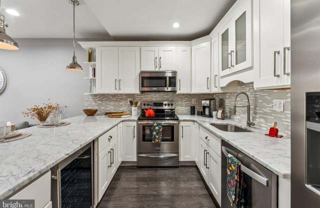 1833 CALIFORNIA Street NW unit: 203 photos photos