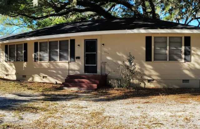 2076 S GRANDVIEW AVENUE photos photos