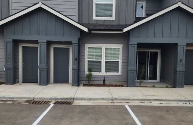 Chets Place Built in 2024 - 2 Bedroom 2 Bathroom w/ private baths for each bedroom Gallery 1