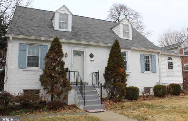 9908 SUTHERLAND ROAD - 9908 Sutherland Road, Four Corners, MD 20901