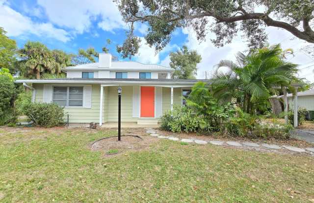 Close to Siesta Key Beach! 2 Bedroom Home photos photos