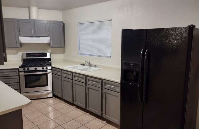 4 Bedroom 2 Bathroom Tropicana  Mountain Vista photos photos