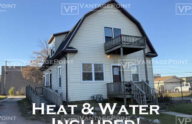 1442 South Chestnut Avenue - Upper - 1442 South Chestnut Avenue, Green Bay, WI 54304