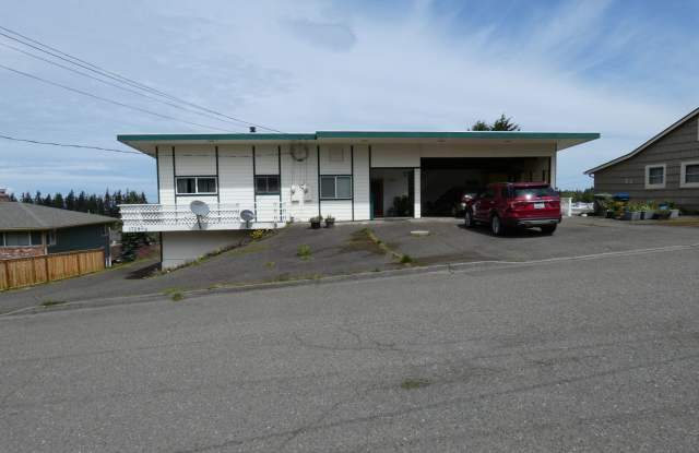 Central Duplex with View photos photos