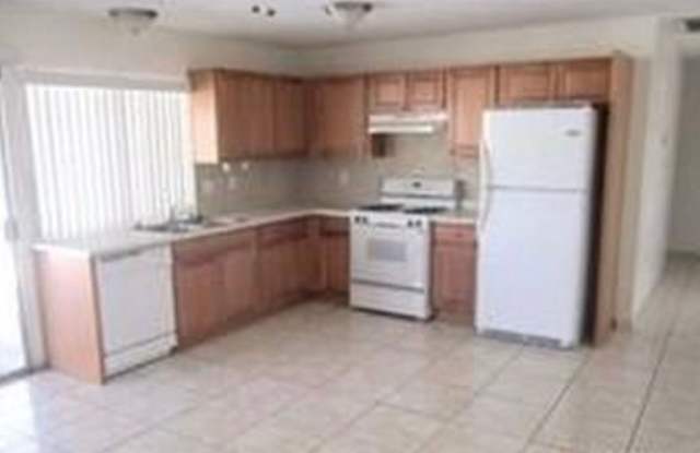 7132 Acorn Ct. Gallery 3