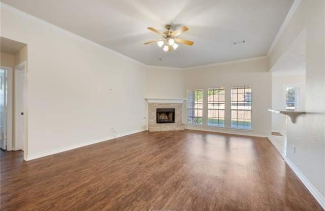 1315 Markham Court Gallery 2