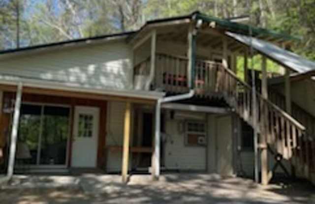 2560 C P Howard Dr. photos photos