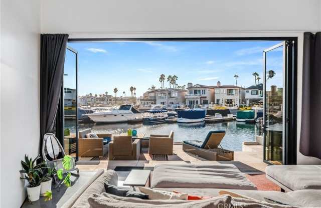22 Balboa Coves photos photos