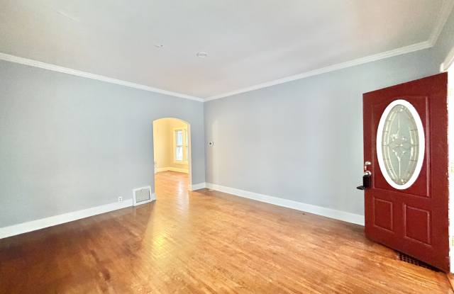 426 South Jackson Street - 426 South Jackson Street, Janesville, WI 53548