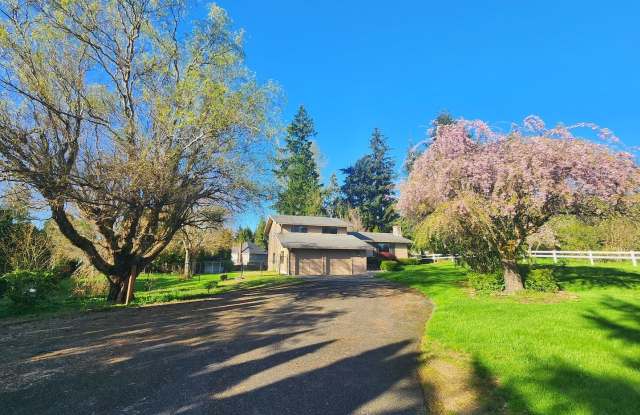 23008 SE 48th St - 23008 Southeast 48th Street, Sammamish, WA 98075