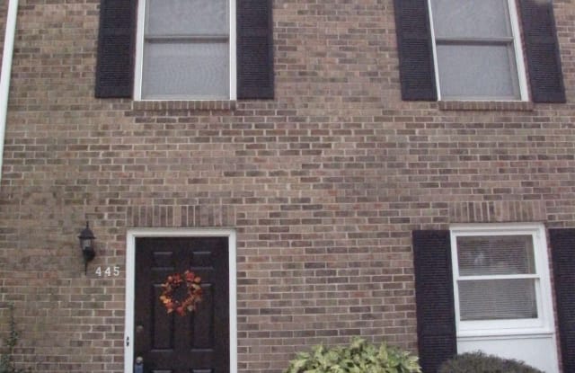 445 Williamsburg Way - 445 Williamsburg Way, Fayetteville, GA 30214