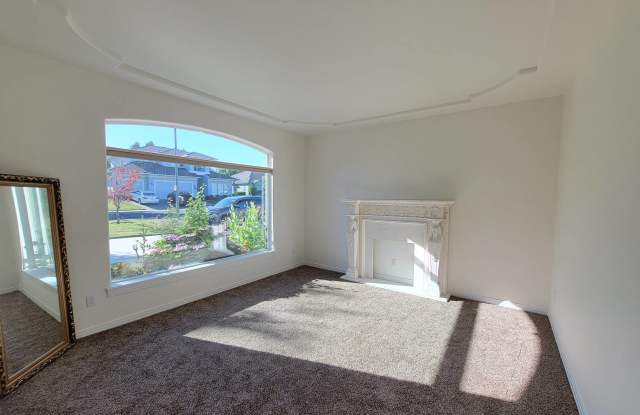 1200 West Canyon Lakes Drive Gallery 3