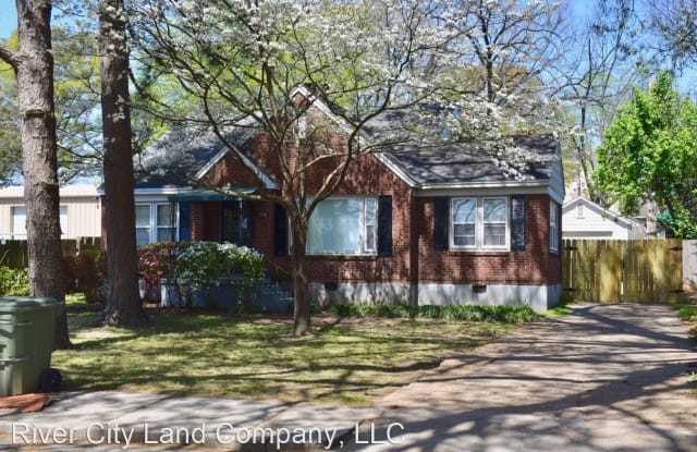 3516 Carnes Ave Upstairs Apartment - 3516 Carnes Avenue, Memphis, TN 38111