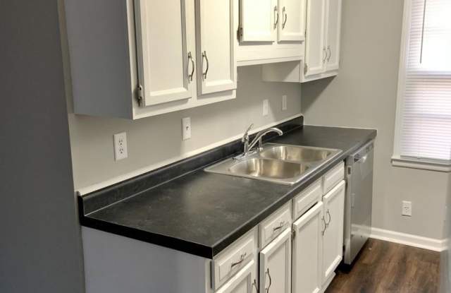 2 bed 1 bath Apt Gallery 4