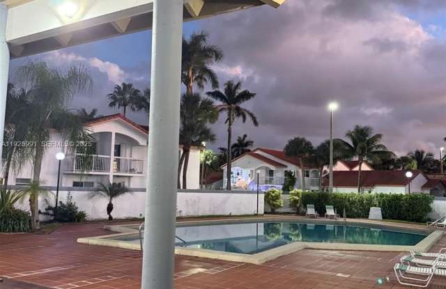 15355 SW 76th Ter photos photos