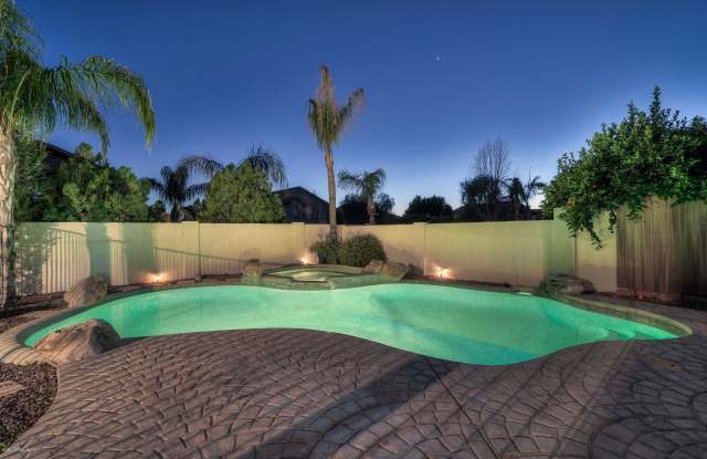 5309 E HELENA Drive Gallery 4