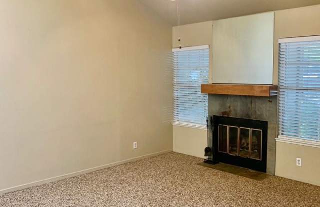 1525 Mayflower Way Gallery 3