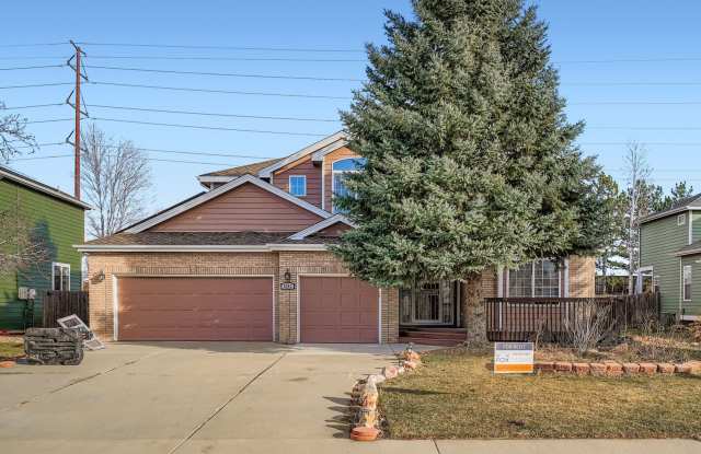 $500 Move in incentive! Gorgeous 4 bedroom Boulder home! Available Now! - 5342 Desert Mountain Court, Boulder, CO 80301