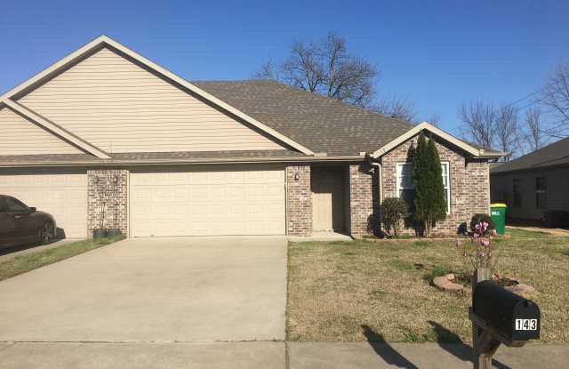 143 Foxglove St photos photos