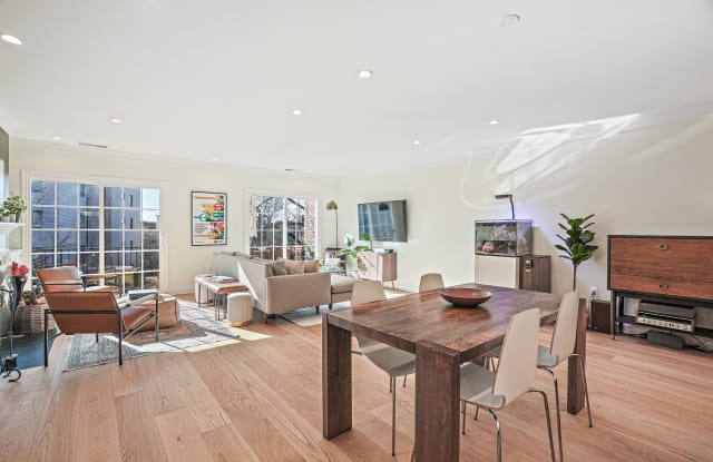 1622 Beekman Place Northwest - B - 1622 Beekman Place Northwest, Washington, DC 20009