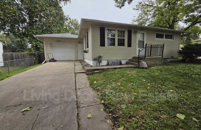 2646 S 38th St. Gallery 2